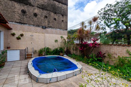 Área comum - Piscina de casa à venda com 4 quartos, 192m² em Fonseca, Niterói