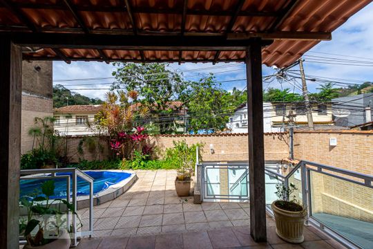 Vista da Sala de casa à venda com 4 quartos, 192m² em Fonseca, Niterói