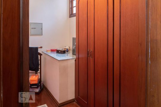 Closet de casa à venda com 4 quartos, 433m² em Planalto Paulista, São Paulo