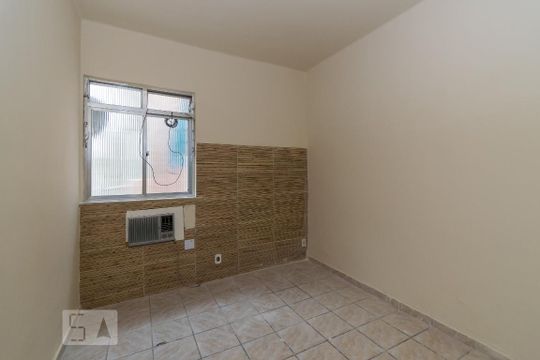 Casa para alugar com 2 quartos, 60m² em Penha Circular, Rio de Janeiro