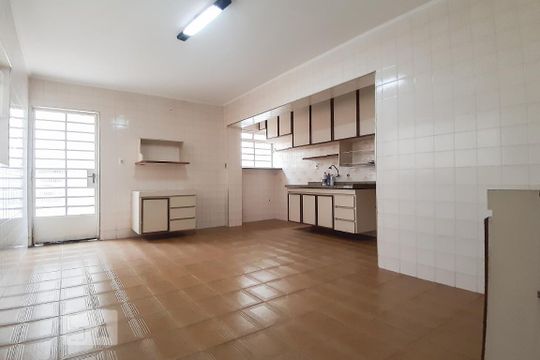 Cozinha de casa à venda com 3 quartos, 190m² em Jardim São Paulo, São Paulo