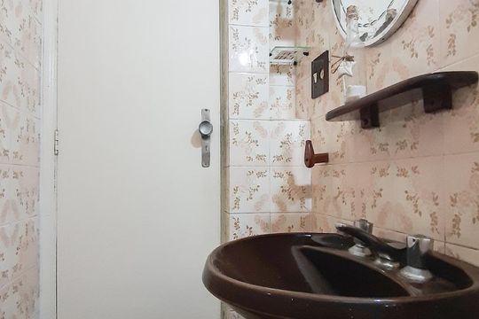 Lavabo de casa à venda com 3 quartos, 190m² em Jardim São Paulo, São Paulo