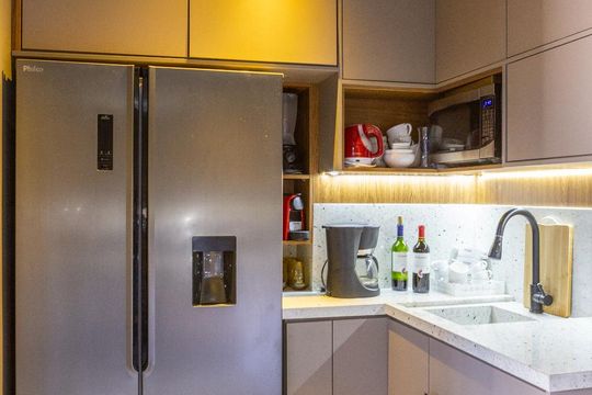 Cozinha de kitnet/studio para alugar com 1 quarto, 49m² em Pompeia, São Paulo