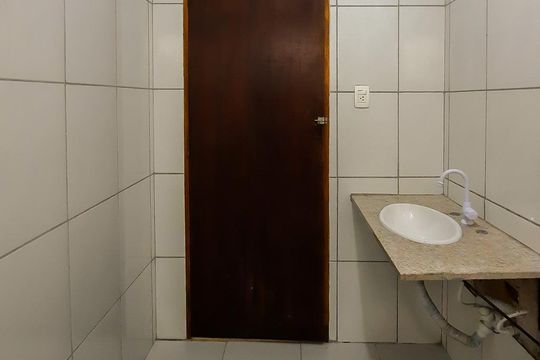 Banheiro de kitnet/studio à venda com 1 quarto, 60m² em Ferrazópolis, São Bernardo do Campo