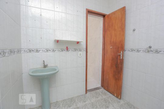 Banheiro Social de casa à venda com 4 quartos, 100m² em São Cristóvão, Rio de Janeiro