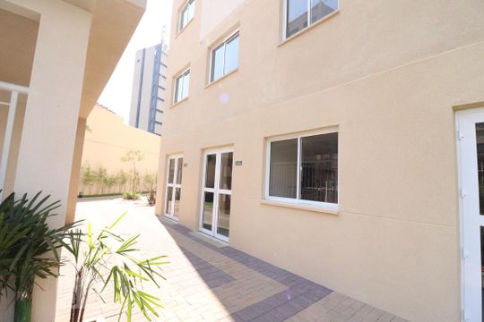 Fachada de apartamento à venda com 1 quarto, 27m² em Cambuci, São Paulo