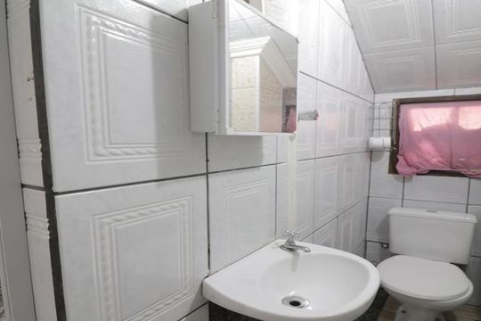 Lavabo  de casa para alugar com 3 quartos, 300m² em Vila Mafra, São Paulo