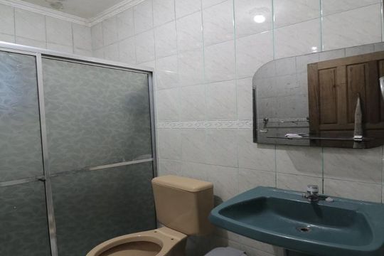 Banheiro Social de casa para alugar com 3 quartos, 300m² em Vila Mafra, São Paulo