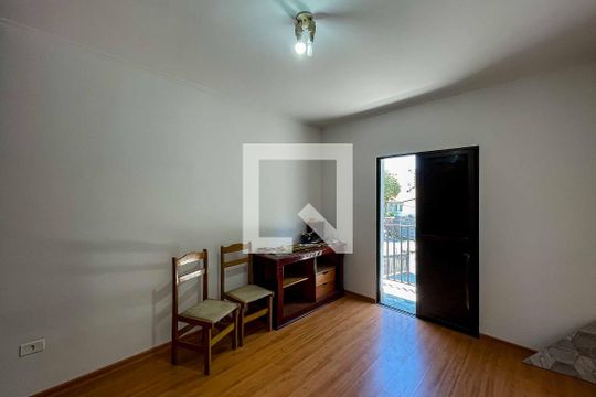 Suíte de casa à venda com 4 quartos, 182m² em Vila Paulicéia, São Paulo