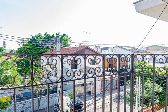 Varanda de casa à venda com 3 quartos, 137m² em Vila Madalena, São Paulo