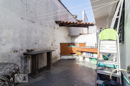 Quintal de casa à venda com 3 quartos, 137m² em Vila Madalena, São Paulo