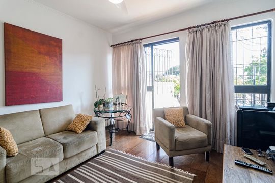 Casa à venda com 3 quartos, 137m² em Vila Madalena, São Paulo