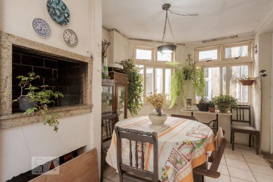 Espaço Gourmet de casa à venda com 1 quarto, 359m² em Petrópolis, Porto Alegre