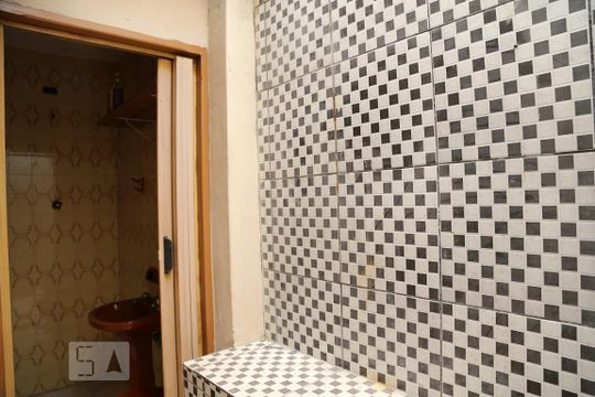 Quintal de casa à venda com 3 quartos, 140m² em Jardim Santa Terezinha, Taboão da Serra