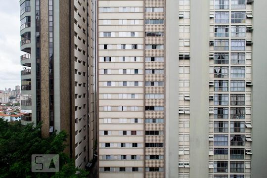 VISTA SALA de apartamento à venda com 3 quartos, 132m² em Santana, São Paulo