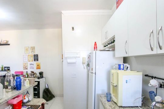 Cozinha de apartamento à venda com 2 quartos, 88m² em Calafate, Belo Horizonte