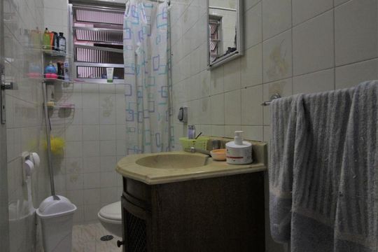 Banheiro de casa à venda com 2 quartos, 140m² em Vila Morse, São Paulo