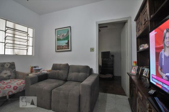 Sala de tv de casa à venda com 2 quartos, 140m² em Vila Morse, São Paulo