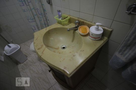 Pia de casa à venda com 2 quartos, 140m² em Vila Morse, São Paulo