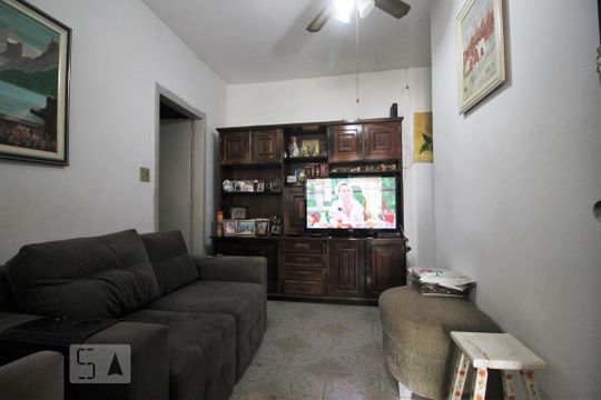 Sala de tv de casa à venda com 2 quartos, 140m² em Vila Morse, São Paulo