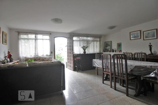 Sala de casa à venda com 2 quartos, 140m² em Vila Morse, São Paulo