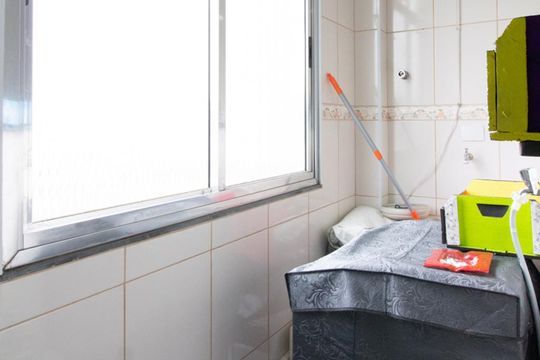 Área de Serviço de apartamento para alugar com 2 quartos, 55m² em Vila Galvão, Guarulhos