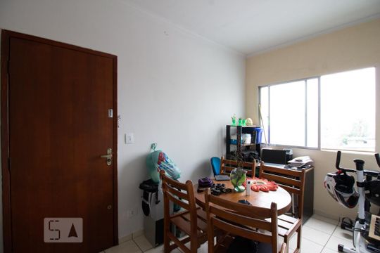 Sala de apartamento à venda com 2 quartos, 55m² em Vila Galvão, Guarulhos