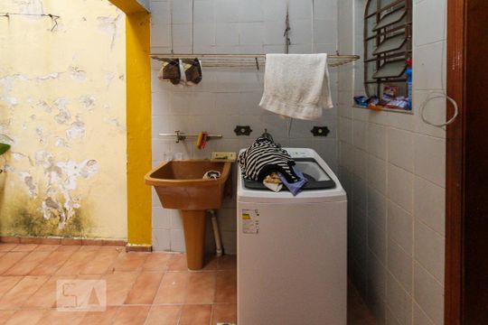 Área de Serviço de casa para alugar com 3 quartos, 330m² em Parque da Vila Prudente, São Paulo