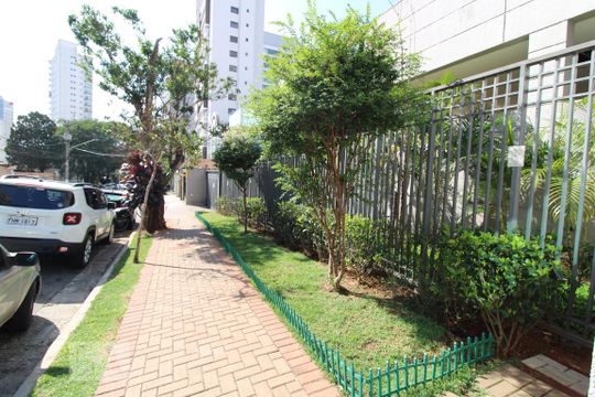 Fachada de apartamento para alugar com 1 quarto, 35m² em Campo Belo, São Paulo