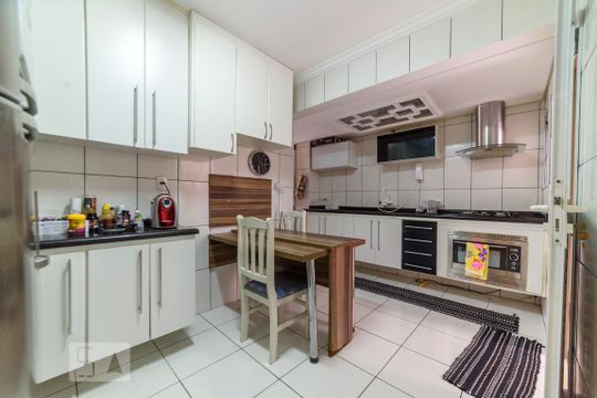 Cozinha de casa para alugar com 5 quartos, 295m² em Mauá, São Caetano do Sul