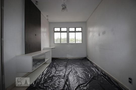 Sala de apartamento para alugar com 2 quartos, 60m² em Jardim Casa Pintada, São Paulo
