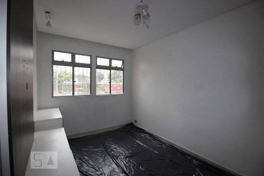 Sala de apartamento para alugar com 2 quartos, 60m² em Jardim Casa Pintada, São Paulo