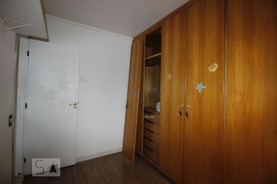 Quarto 1 de apartamento para alugar com 2 quartos, 60m² em Jardim Casa Pintada, São Paulo