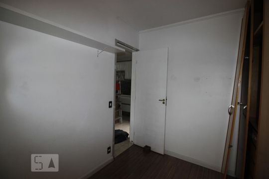 Quarto 1 de apartamento para alugar com 2 quartos, 60m² em Jardim Casa Pintada, São Paulo