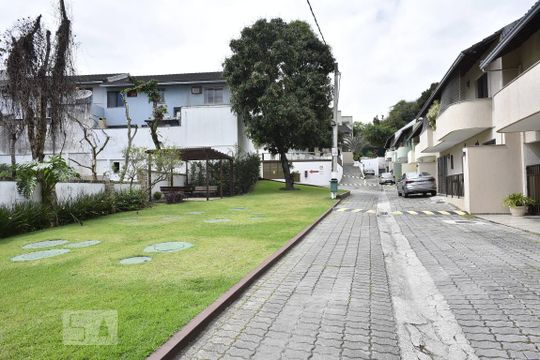 Área comum de casa de condomínio à venda com 4 quartos, 255m² em Freguesia de Jacarepaguá, Rio de Janeiro