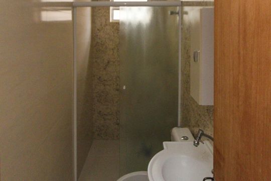 Banheiro de casa à venda com 2 quartos, 100m² em São Lucas, São Paulo
