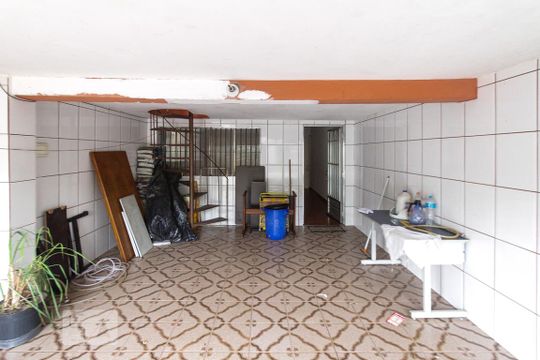 Garagem de casa à venda com 2 quartos, 100m² em São Lucas, São Paulo