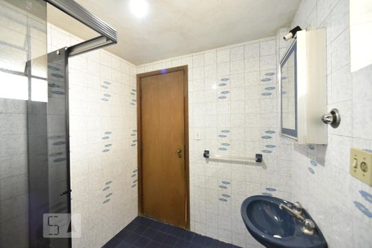 Banheiro de apartamento à venda com 2 quartos, 68m² em Chácara Santo Antônio (zona Leste), São Paulo