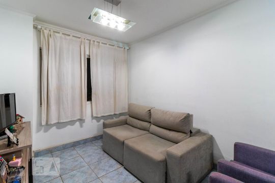Sala de Estar de apartamento para alugar com 3 quartos, 70m² em Freguesia do Ó, São Paulo
