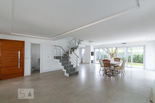 Sala de casa de condomínio à venda com 3 quartos, 478m² em Pedra Redonda, Porto Alegre