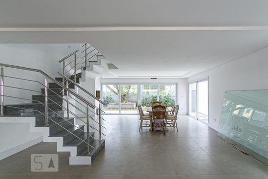 Sala de casa de condomínio à venda com 3 quartos, 397m² em Pedra Redonda, Porto Alegre