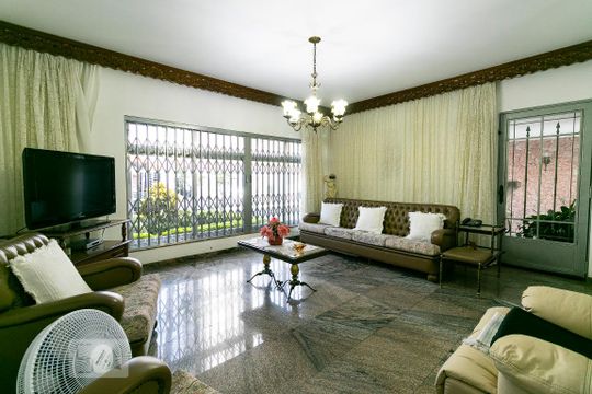 Casa à venda com 5 quartos, 500m² em Vila Regente Feijó, São Paulo