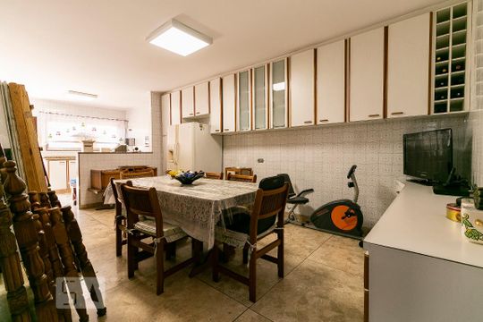 Cozinha de casa à venda com 5 quartos, 500m² em Vila Regente Feijó, São Paulo