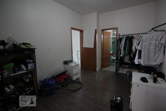 Closet da Suite 1 de casa para alugar com 3 quartos, 278m² em Jardim Paulista I, Jundiaí