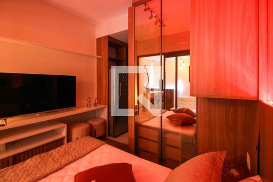 Studio de kitnet/studio para alugar com 1 quarto, 25m² em Cerqueira César, São Paulo