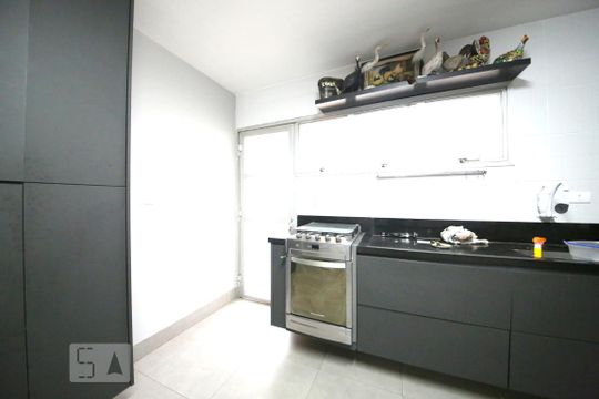 Cozinha de apartamento para alugar com 3 quartos, 120m² em Jardim Umuarama, São Paulo