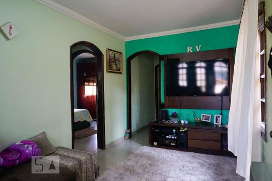 Casa à venda com 4 quartos, 220m² em Parque Artur Alvim, São Paulo