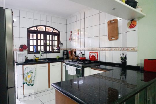 Cozinha de casa à venda com 4 quartos, 220m² em Parque Artur Alvim, São Paulo