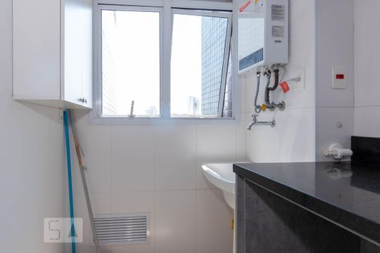 Área de Serviço de apartamento para alugar com 1 quarto, 55m² em Vila Regente Feijó, São Paulo