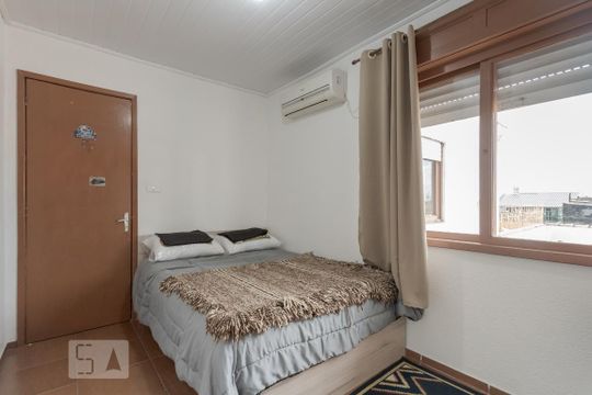 Casa à venda com 1 quarto, 40m² em Protásio Alves, Porto Alegre